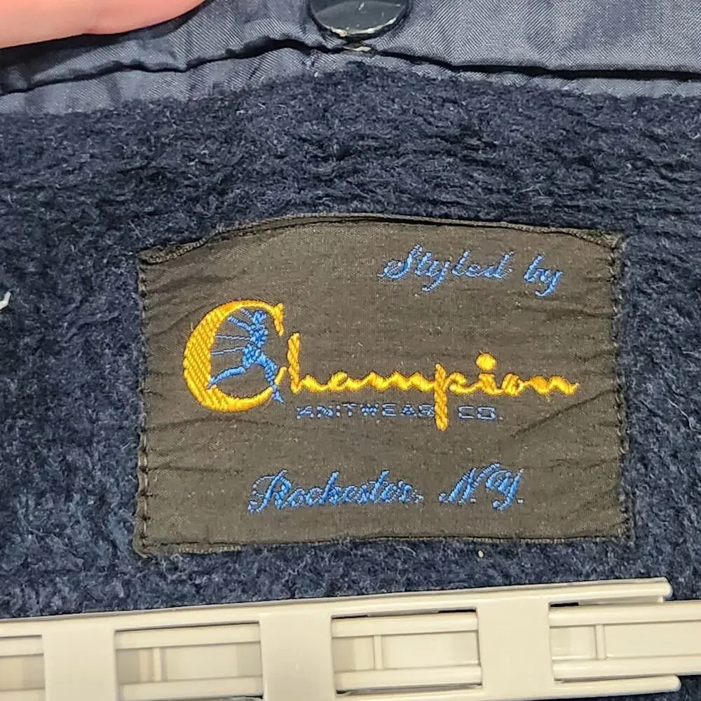 VTG 50s‎ Champion Running Man SCSU Southern Connecticut State University Jacket